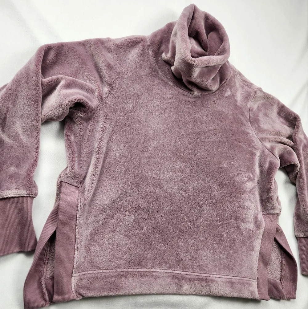 Athleta Fuzzy Crop Fit Turtle Neck Sweater. - Picture 2 of 4
